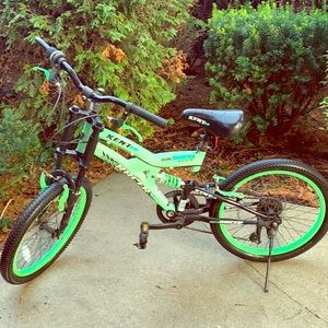 Kent Dual Shocks Mountain Bike (7 speed)